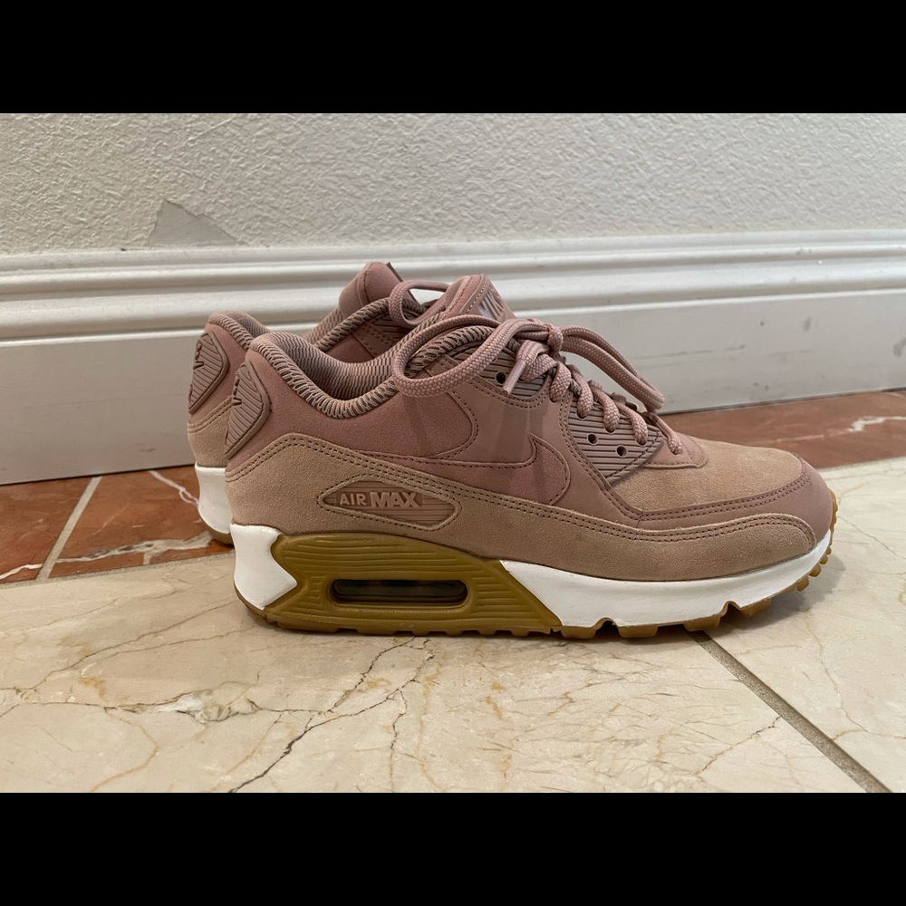 Used Nike Air Max 90 Particle Pink
